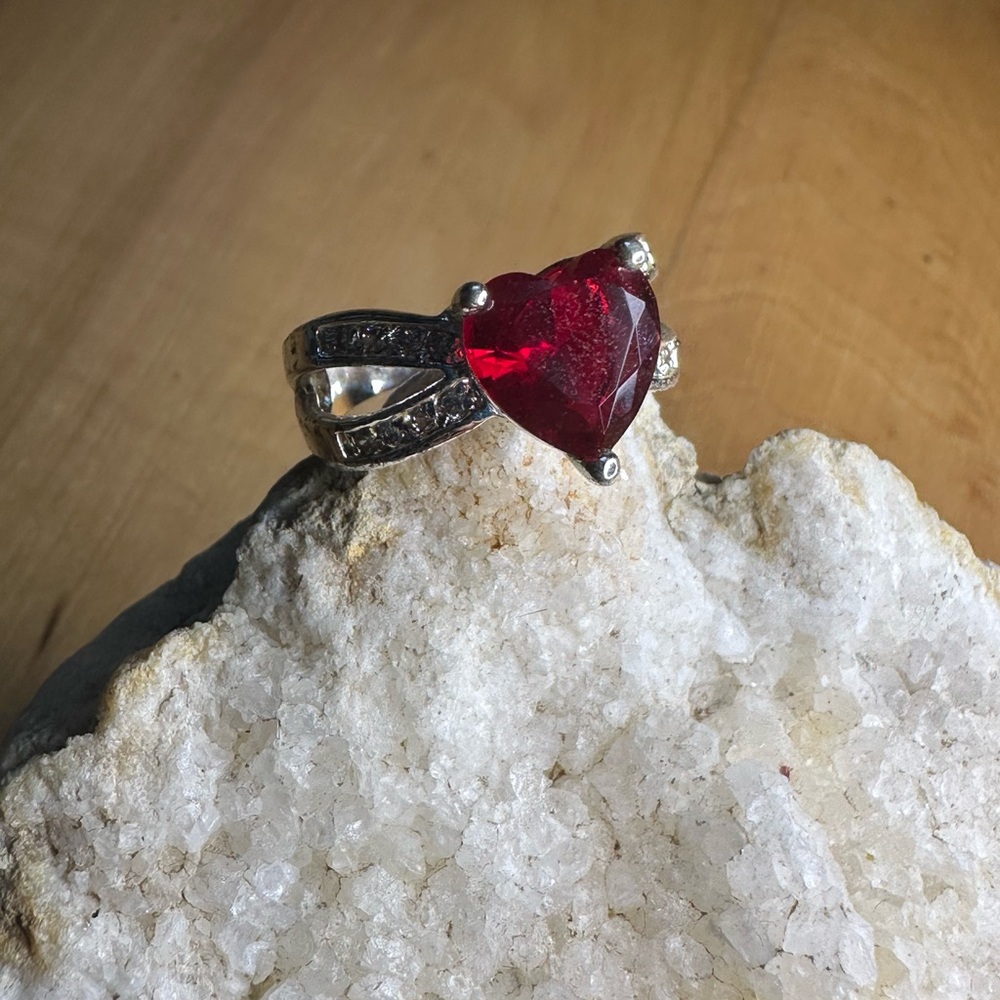 Red Heart Ring